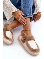 Dámské pantofle s kožešinou béžové model 21641327 - Boto Dámské pantofle s kožešinou béžové model 21641327 - Boto