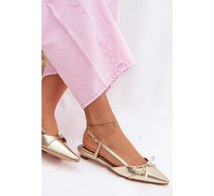 Dámské sandály z umělé kůže na nízkém podpatku Zlaté Jelmera