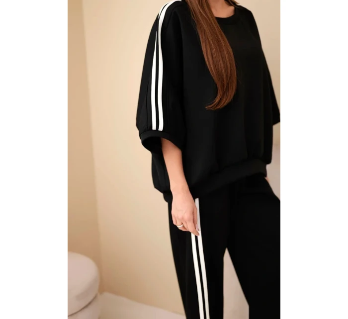 Dámský viskózový komplet máslový s širokými nohavicemi a volnou blůzou černý Dámský viskózový komplet máslový s širokými nohavicemi a volnou blůzou černý