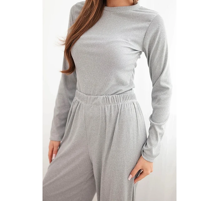 Dámská viskózová souprava s halenkou a širokými kalhotami šedá