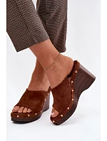 Dámské sandály na platformě z imitace semiše zlaté spony Camel Norvia