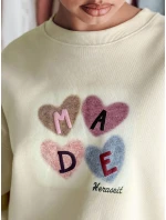 Dámská nadměrná mikina se srdíčky MADELIN světle zelená FashionStreet BY1460 Dámská nadměrná mikina se srdíčky MADELIN světle zelená FashionStreet BY1460