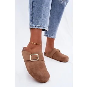 Dámské Klapky Khaki se zlatou sponou model 22194435 - Boto Dámské Klapky Khaki se zlatou sponou model 22194435 - Boto