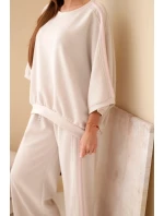 Dámský komplet viskózový máslový se širokými nohavicemi a volnou blůzou béžový