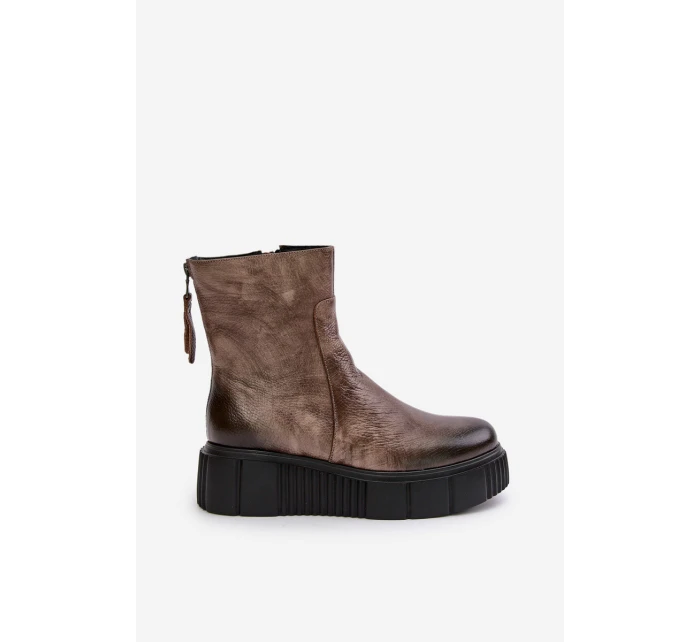 model 21669391 Dámské Kožené Kotníkové Boty Na Platformě Tmavě Béžové - Zazoo model 21669391 Dámské Kožené Kotníkové Boty Na Platformě Tmavě Béžové - Zazoo