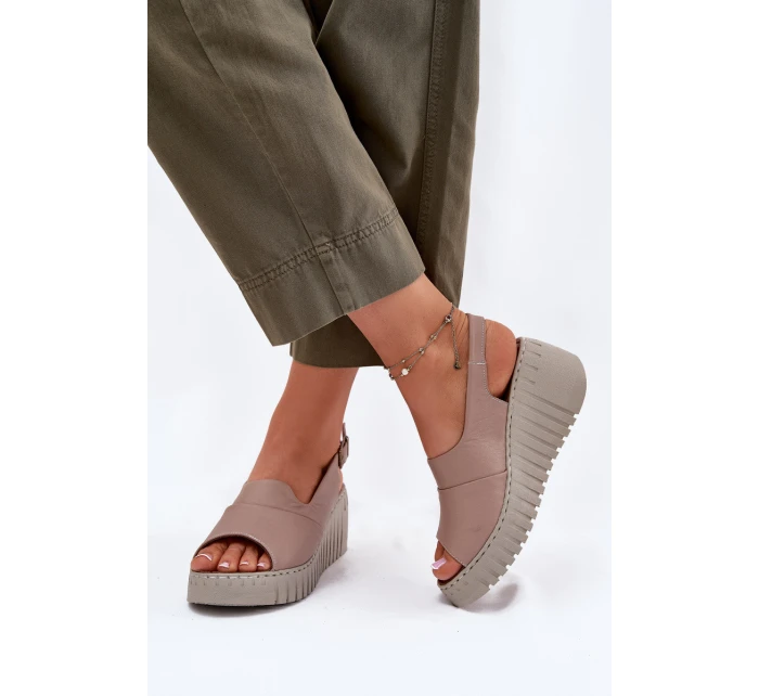 Dámské Sandály Z Přírodní Kůže Na Klínu Tmavě Béžové Artiker 54C0788