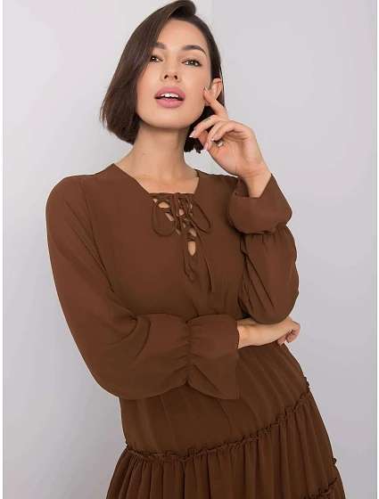 Šaty DHJ SK model 18398148 hnědá - FPrice Šaty DHJ SK model 18398148 hnědá - FPrice