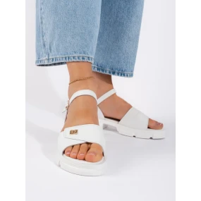 Pěkné bílé  sandály dámské platforma