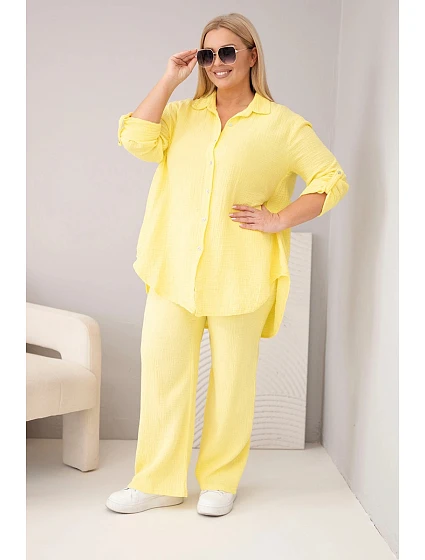 Dámský komplet Plus Size s košilí na knoflíky a kalhotami se širokými nohavicemi žlutý model 22069909 - K-Fashion Dámský komplet Plus Size s košilí na knoflíky a kalhotami se širokými nohavicemi žlutý model 22069909 - K-Fashion