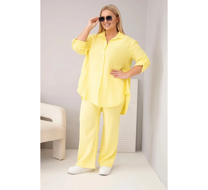 Dámský komplet Plus Size s košilí na knoflíky a kalhotami se širokými nohavicemi žlutý model 22069909 - K-Fashion