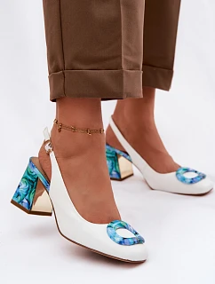 Kožené dámské sandály na podpatku s přezkou D&A model 22100330 bílé - S.Barski