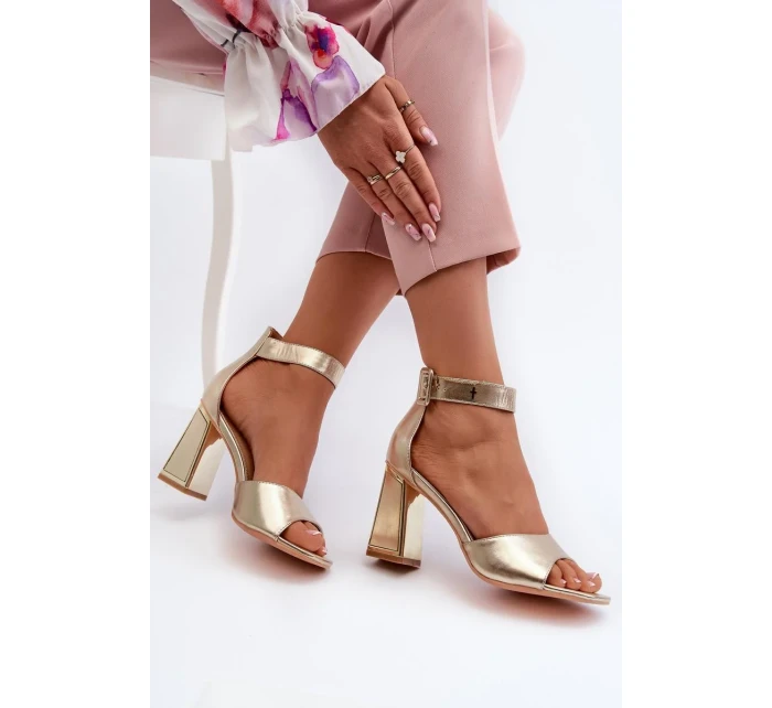 Sandály na podpatku  model 197090 Step in style