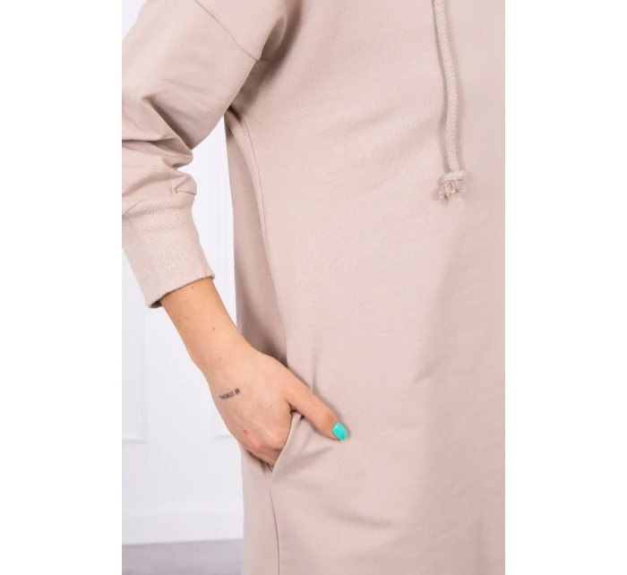 Šaty s kapucí a delšími zády béžové Šaty s kapucí a delšími zády béžové