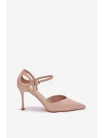 Lakované podpatky s páskem béžové model 21788326 - Boto Lakované podpatky s páskem béžové model 21788326 - Boto