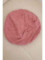 Dámská zimní čepice z vlny volného střihu s ozdobným vzorem K378 tmavě růžová