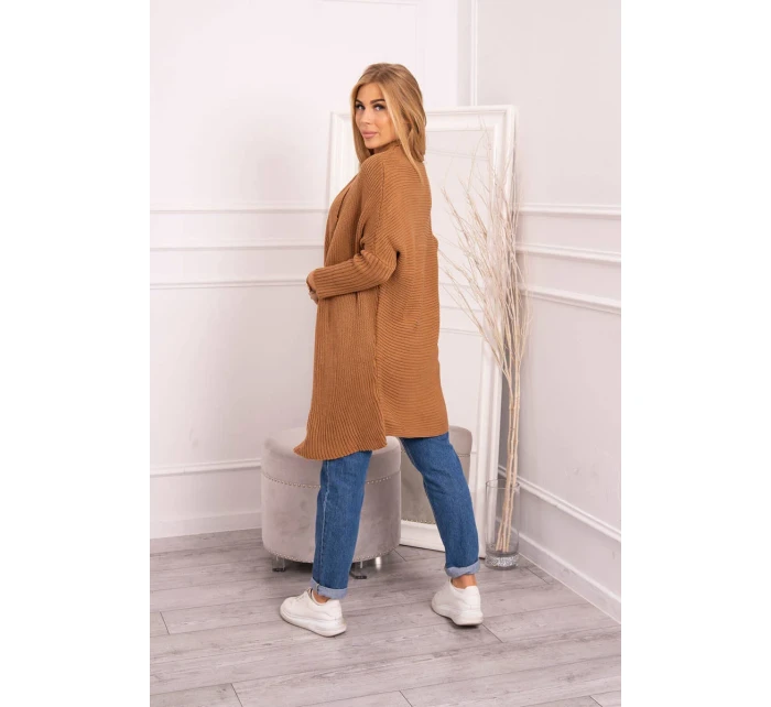 Svetr s netopýřími rukávy velbloudí