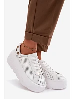 Kožené Ažurové Dámské Tenisky Na Platformě S Páskem Na Patě D&A LR61-7088 Bílé