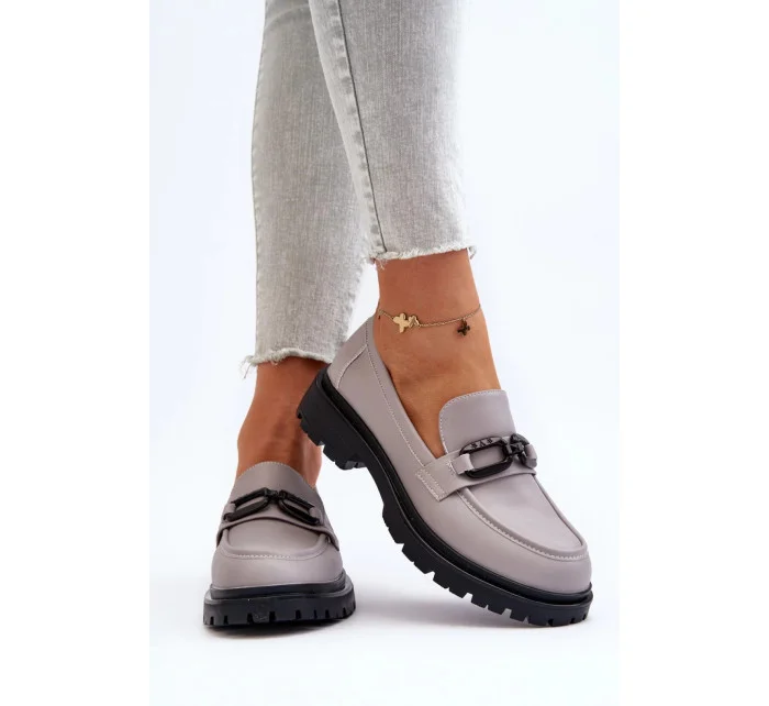 Dámské kožené mokasíny model 19752216 GR Světle šedá s černou - VINCEZA