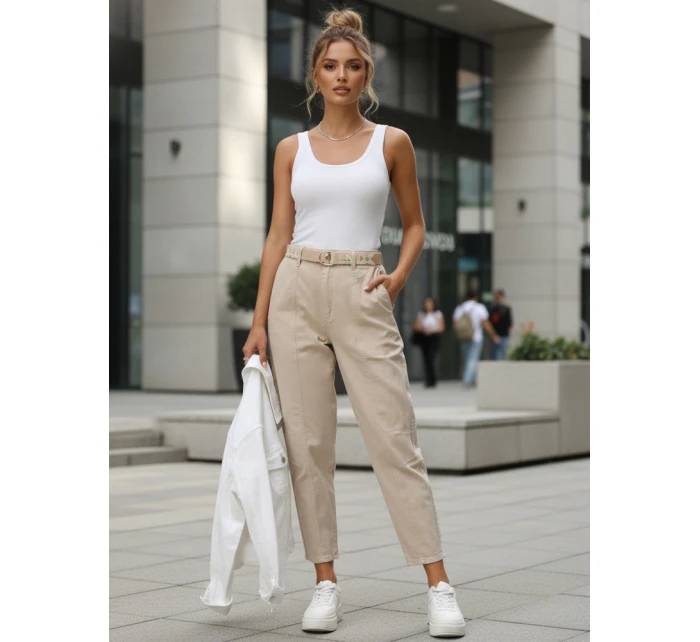 Jeansy damskie z  mom fit z paskiem beżowe model 22038518 - FashionStreet