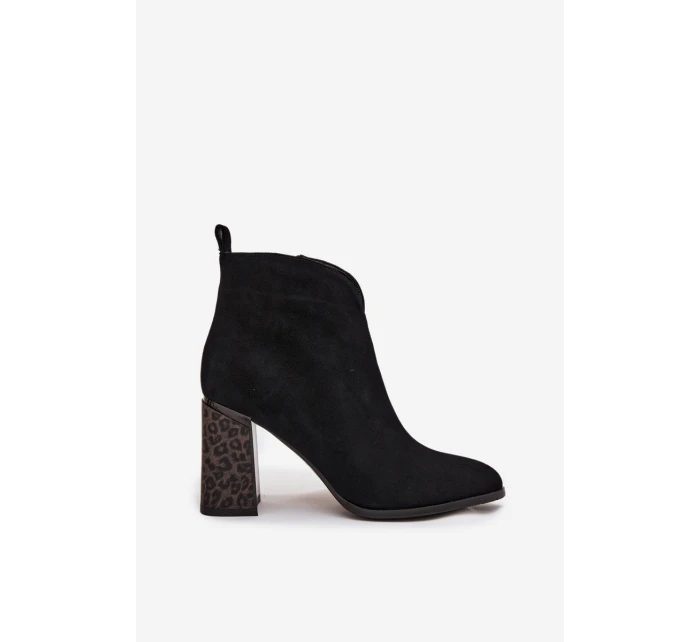 Kožené semišové dámské kotníkové boty na podpatku s Černé model 21711901 - Boto