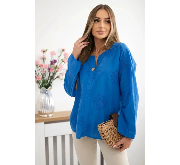 Košilová halenka IT-67 s vyšívaným vzorem - chrpově modrá