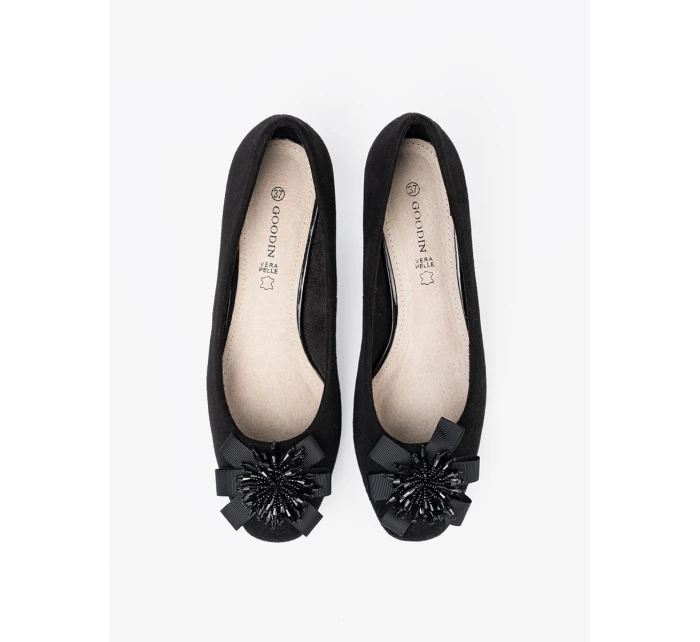 Zajímavé dámské černé  lodičky na širokém podpatku