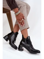 Kožené lakované kotníkové boty na klocku s ozdobným detailem zateplené Zazoo 60560 Černé