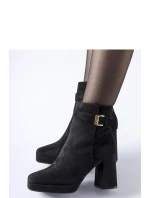 Boty na podpatku model 204724 Solea Boty na podpatku model 204724 Solea