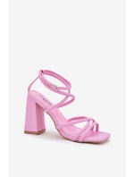 Dámské sandály na podpatku s pásky růžové model 21698669 - Boto Dámské sandály na podpatku s pásky růžové model 21698669 - Boto