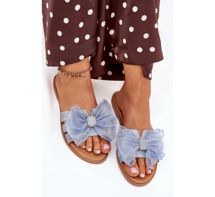 Dámské pantofle na nízkém podpatku s tylovou mašlí – denimové