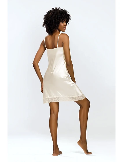 model 18435241 Ecru chemise - DKaren