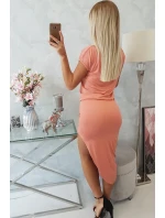 Meruňkové asymetrické šaty