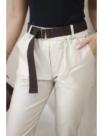 model 20553438 kalhoty s páskem béžový - K-Fashion model 20553438 kalhoty s páskem béžový - K-Fashion