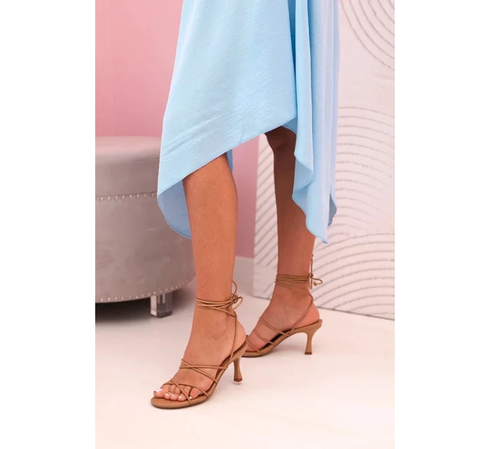 Women's dress with straps flared with an asymmetrical hem modrý