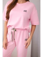 Dámská viskózová souprava s model 22030092 efektem s krátkým rukávem a kalhotami s ohrnutými nohavicemi světle růžová - K-Fashion