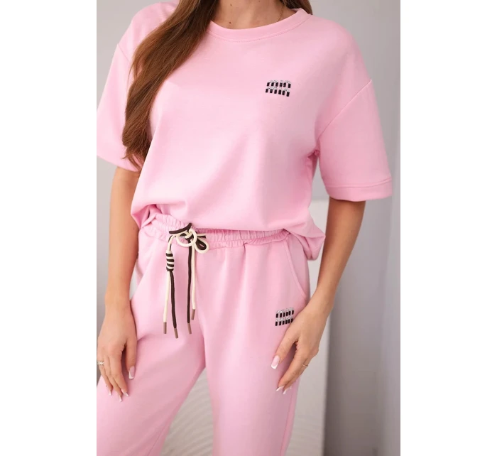 Dámská viskózová souprava s model 22030092 efektem s krátkým rukávem a kalhotami s ohrnutými nohavicemi světle růžová - K-Fashion
