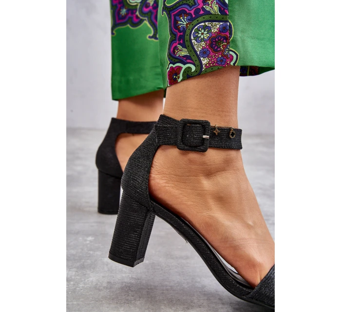 Lesklé sandály na podpatku Černé Maxim Lesklé sandály na podpatku Černé Maxim