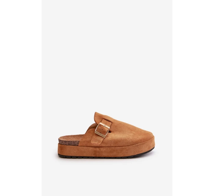 Dámské Klapky Na Platformě Se Zlatou Camel model 21670545 - Boto Dámské Klapky Na Platformě Se Zlatou Camel model 21670545 - Boto