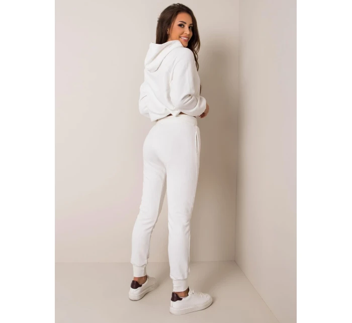 Souprava RV KMPL 5757.94 ecru Souprava RV KMPL 5757.94 ecru