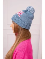 Dámská čepice s bambulí Elizabeth model 18752283 denim - K-Fashion Dámská čepice s bambulí Elizabeth model 18752283 denim - K-Fashion