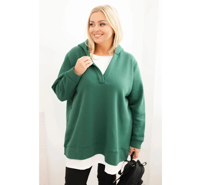 Dámská mikina s kapucí a model 21480757 výstřihem Plus Size zateplená tmavě zelená - K-Fashion