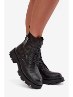 Dámské kožené boty Artiker – černé, s efektem mačkání a přezkou Dámské kožené boty Artiker – černé, s efektem mačkání a přezkou