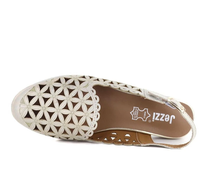 Dámské zlaté ažurové sandály na nízkém podpatku Jezzi ASA222-16