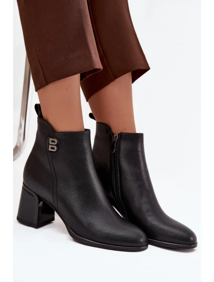 Dámské kožené zateplené boty Jovelle – černé, na podpatku Dámské kožené zateplené boty Jovelle – černé, na podpatku