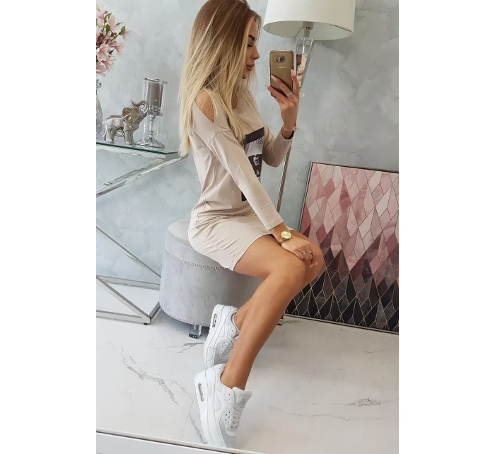 s šaty s potiskem model 18744062 - K-Fashion s šaty s potiskem model 18744062 - K-Fashion