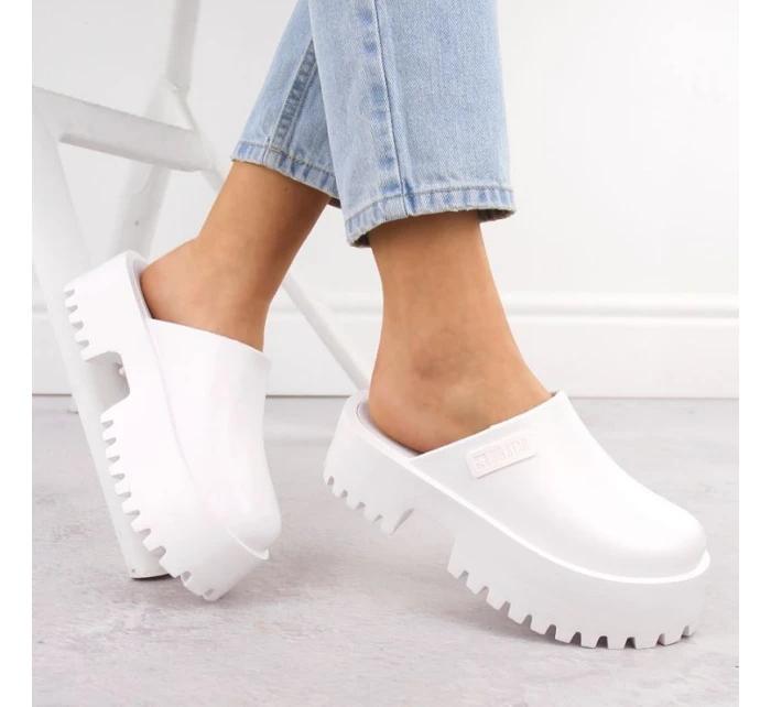 Dřeváky na pevné podrážce Big Star W NN274015 INT2083B