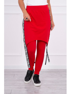 Kalhoty/oblek s červeným selfie nápisem