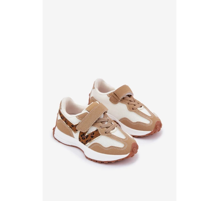 Dětské tenisky na suchý zip s leopardím vzorem tmavě béžové model 21688089 - Boto Dětské tenisky na suchý zip s leopardím vzorem tmavě béžové model 21688089 - Boto