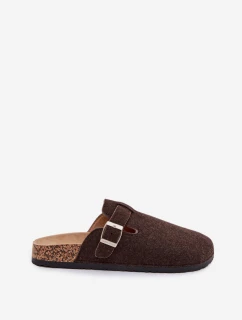 Pánské pantofle s přezkou čokoládové model 21794104 - Boto