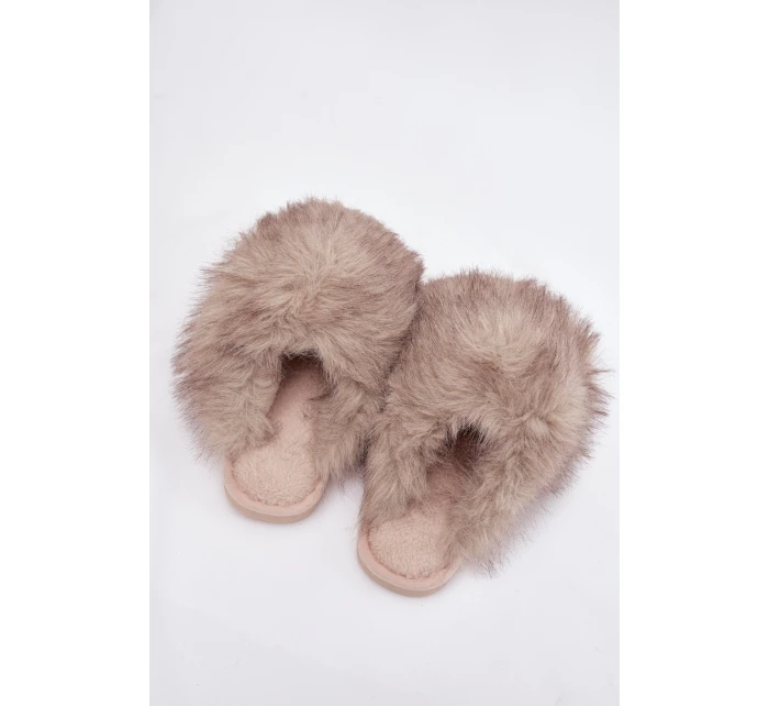 Dámské domácí pantofle s kožíškem – béžové Iseline Dámské domácí pantofle s kožíškem – béžové Iseline